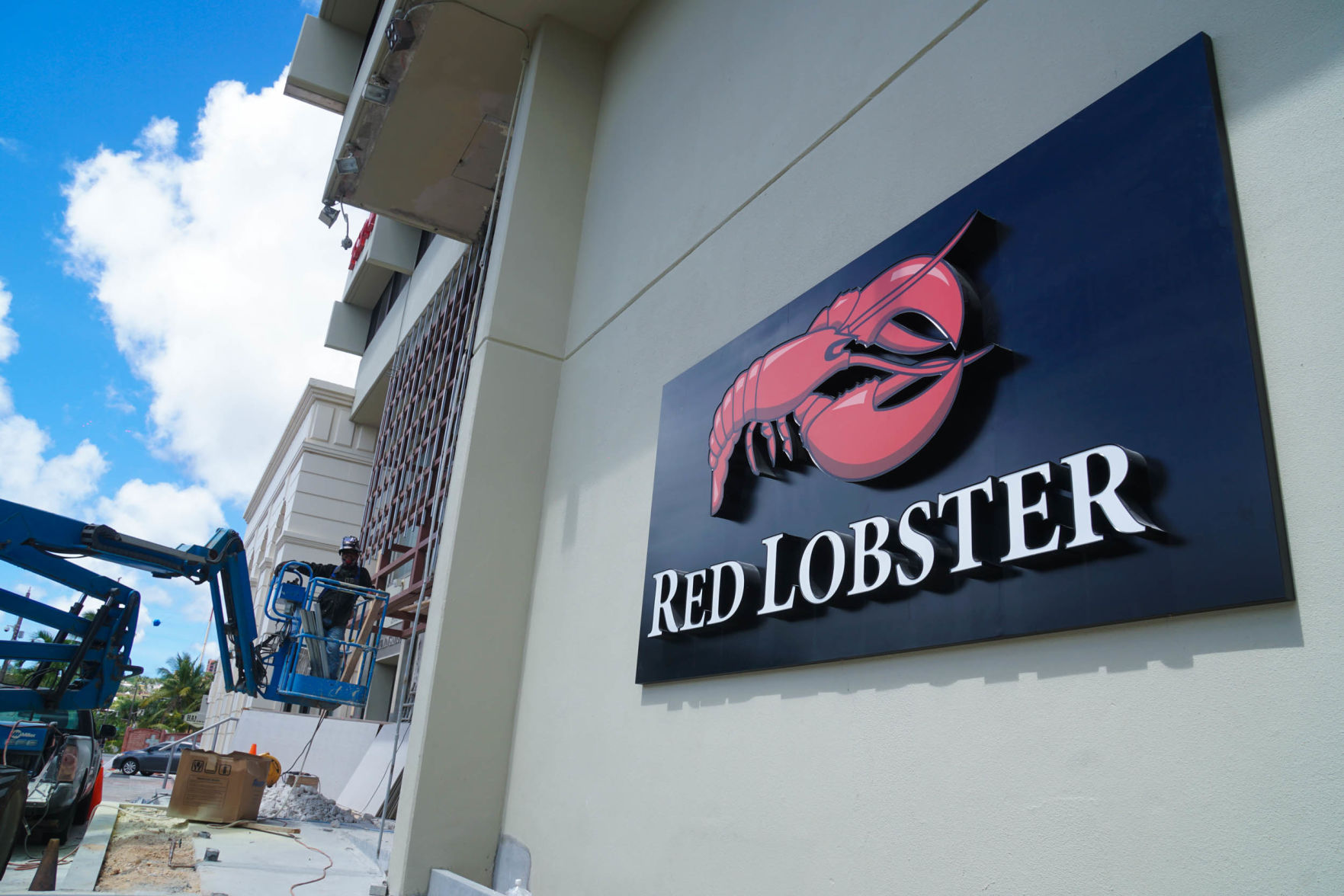 Red Lobster opening next month